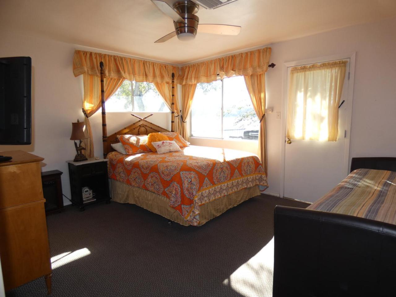 Blue Fish Cove Resort Clearlake Oaks Exterior foto